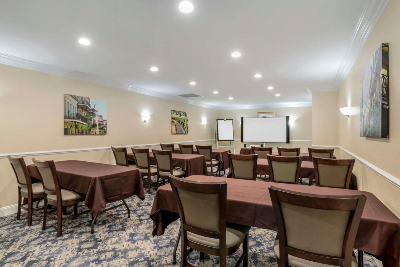 Western Westbank Hotel Harvey